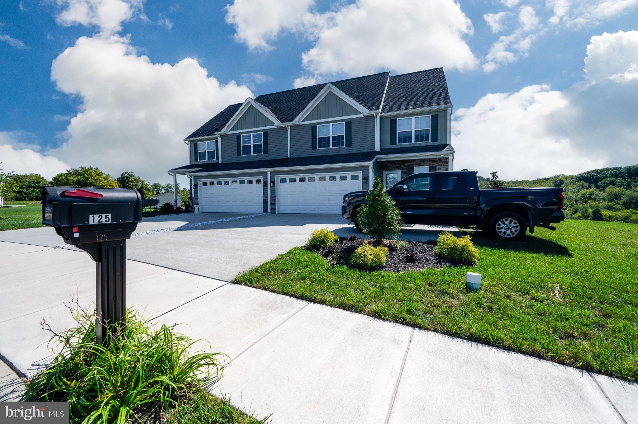 125 SUNGLO DRIVE