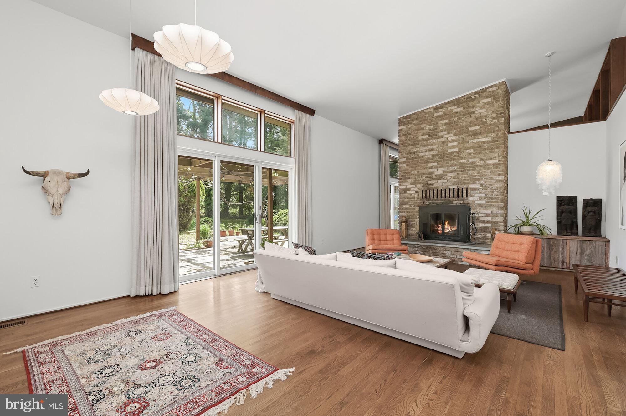 RIVER OAKS FARM - Residential