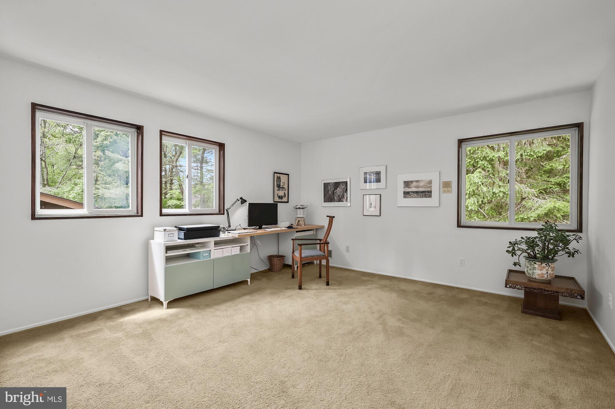 RIVER OAKS FARM - Residential