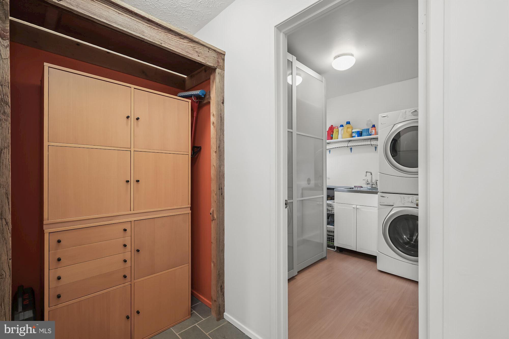 RIVER OAKS FARM - Residential