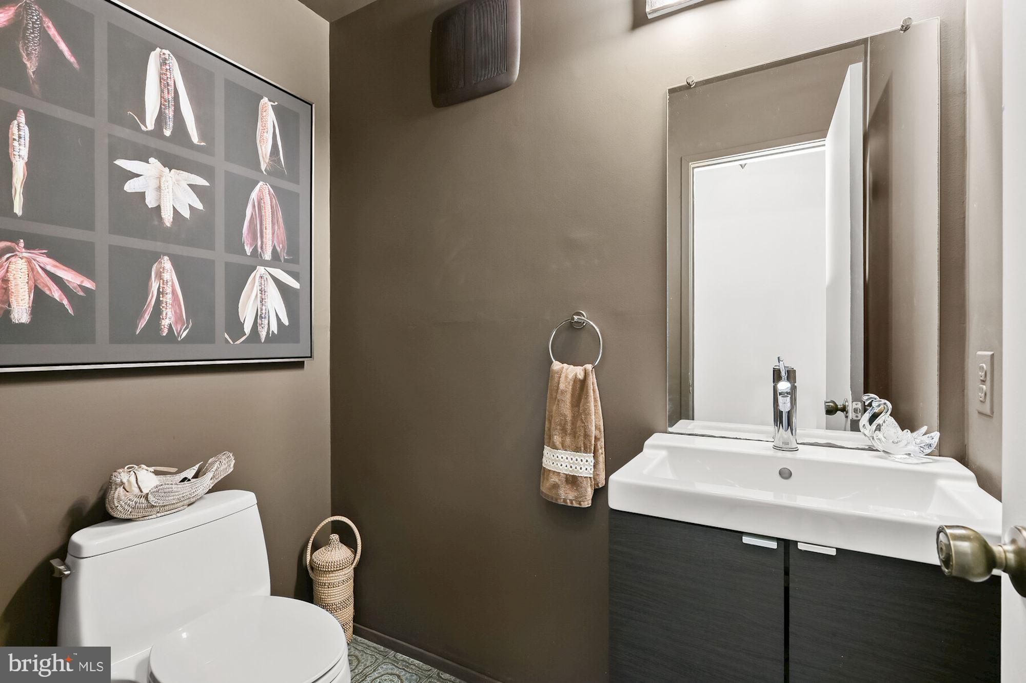 RIVER OAKS FARM - Residential