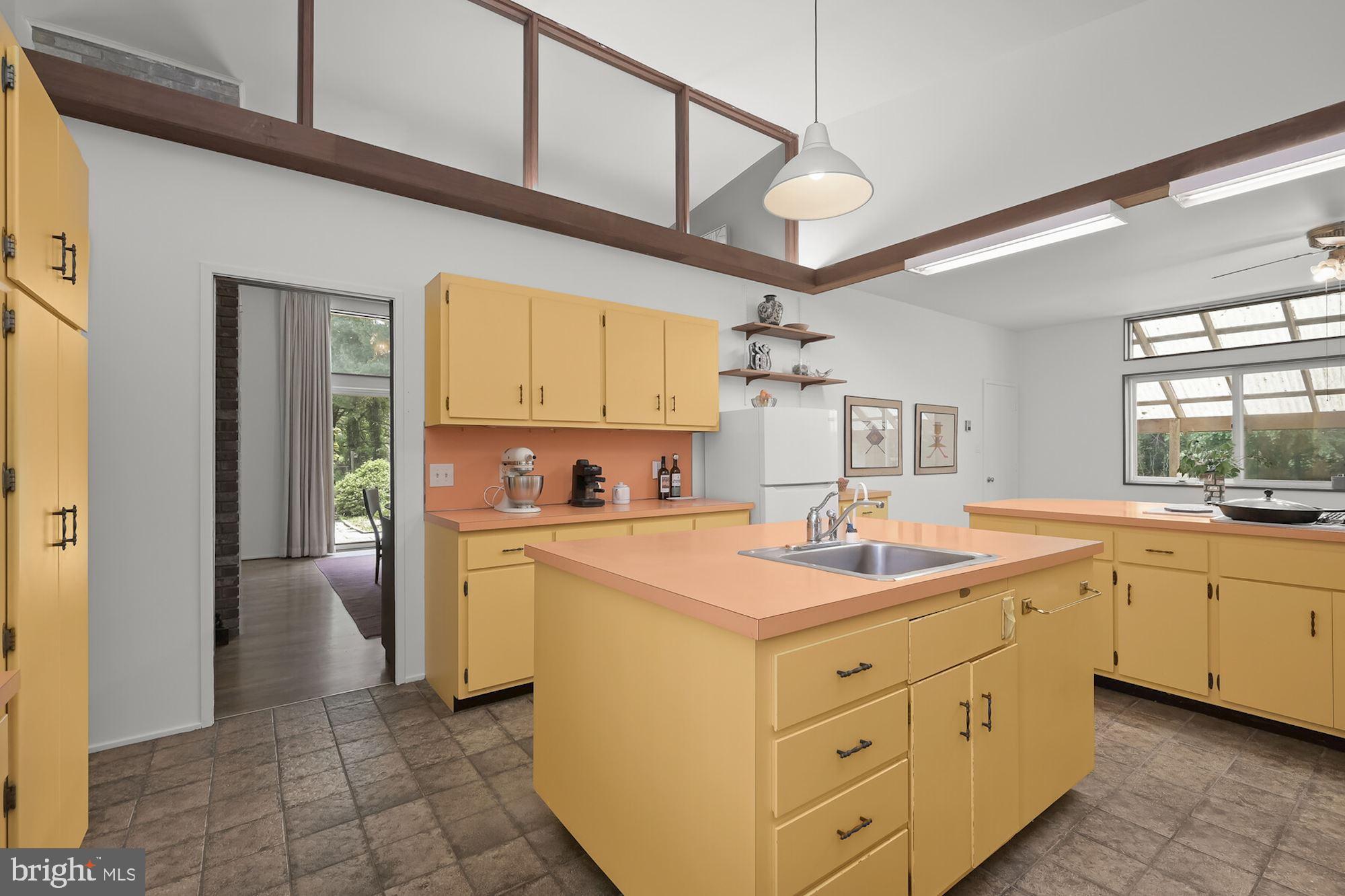 RIVER OAKS FARM - Residential