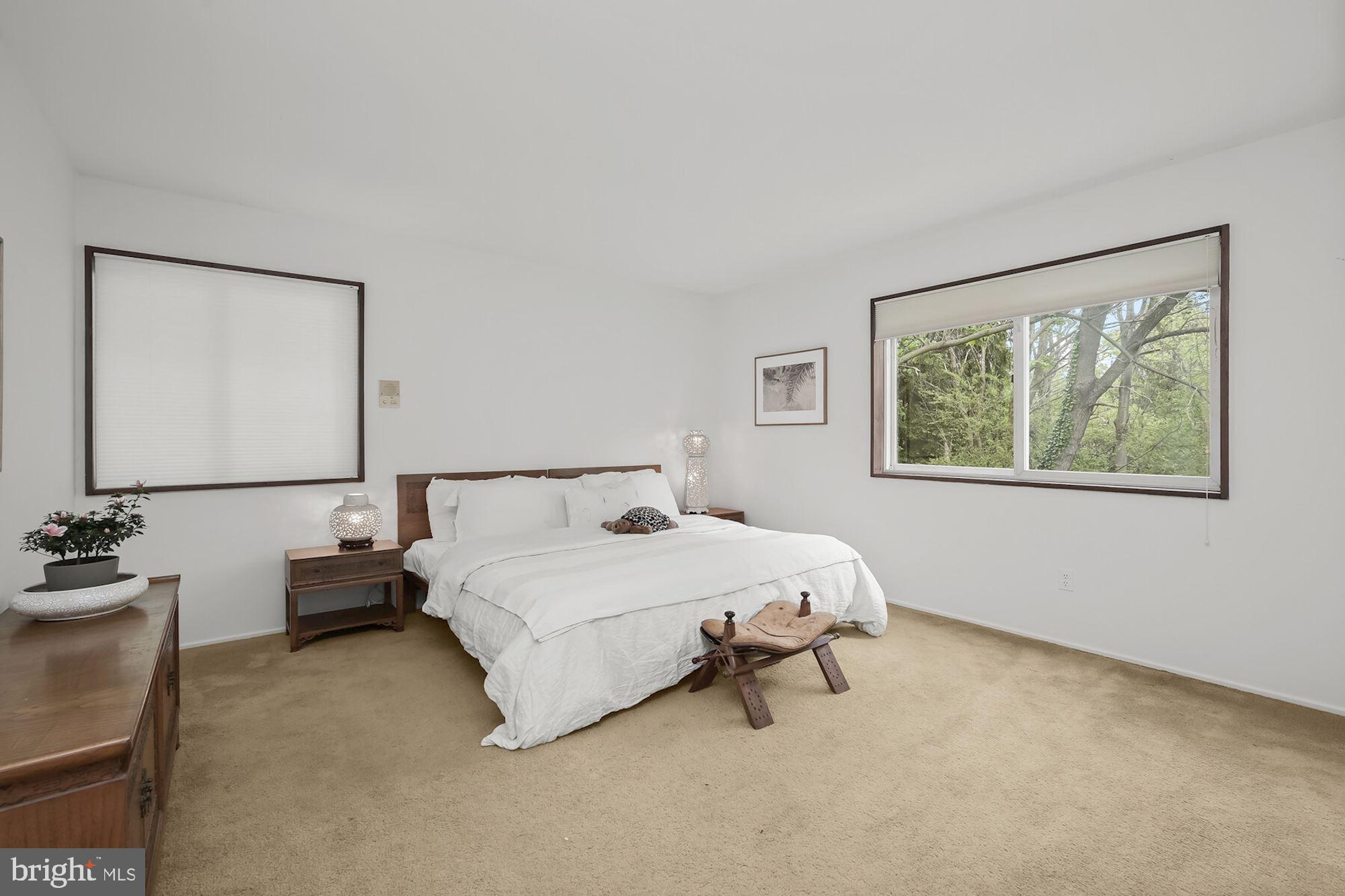 RIVER OAKS FARM - Residential