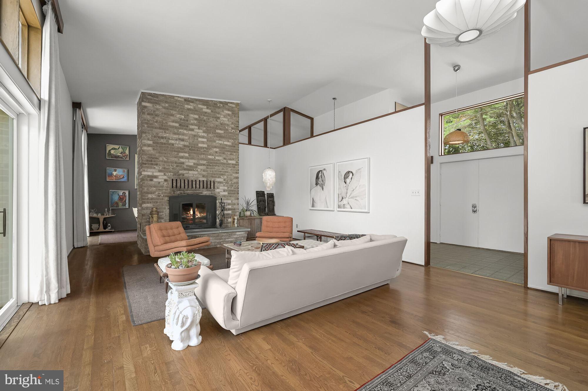 RIVER OAKS FARM - Residential