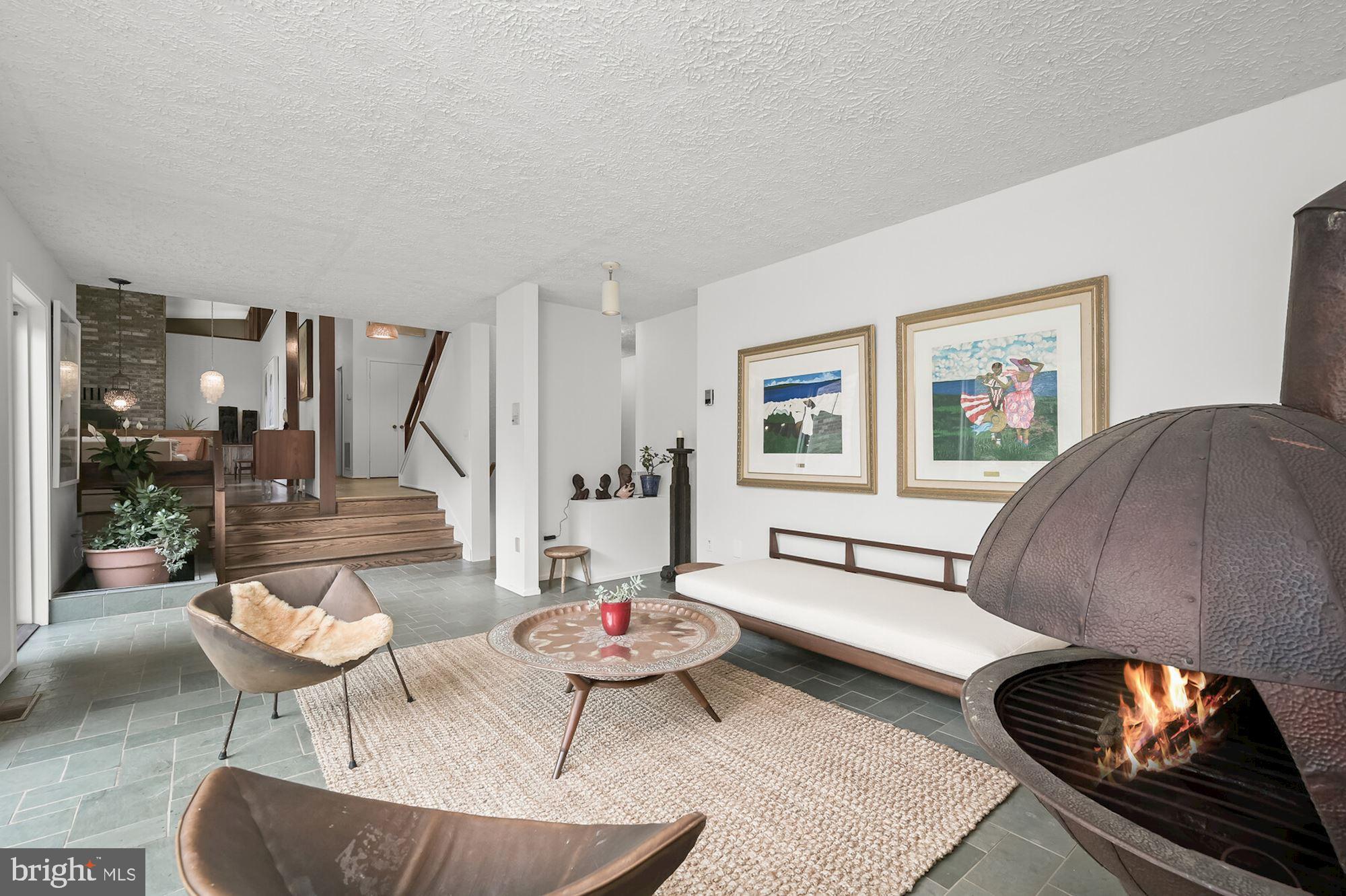 RIVER OAKS FARM - Residential