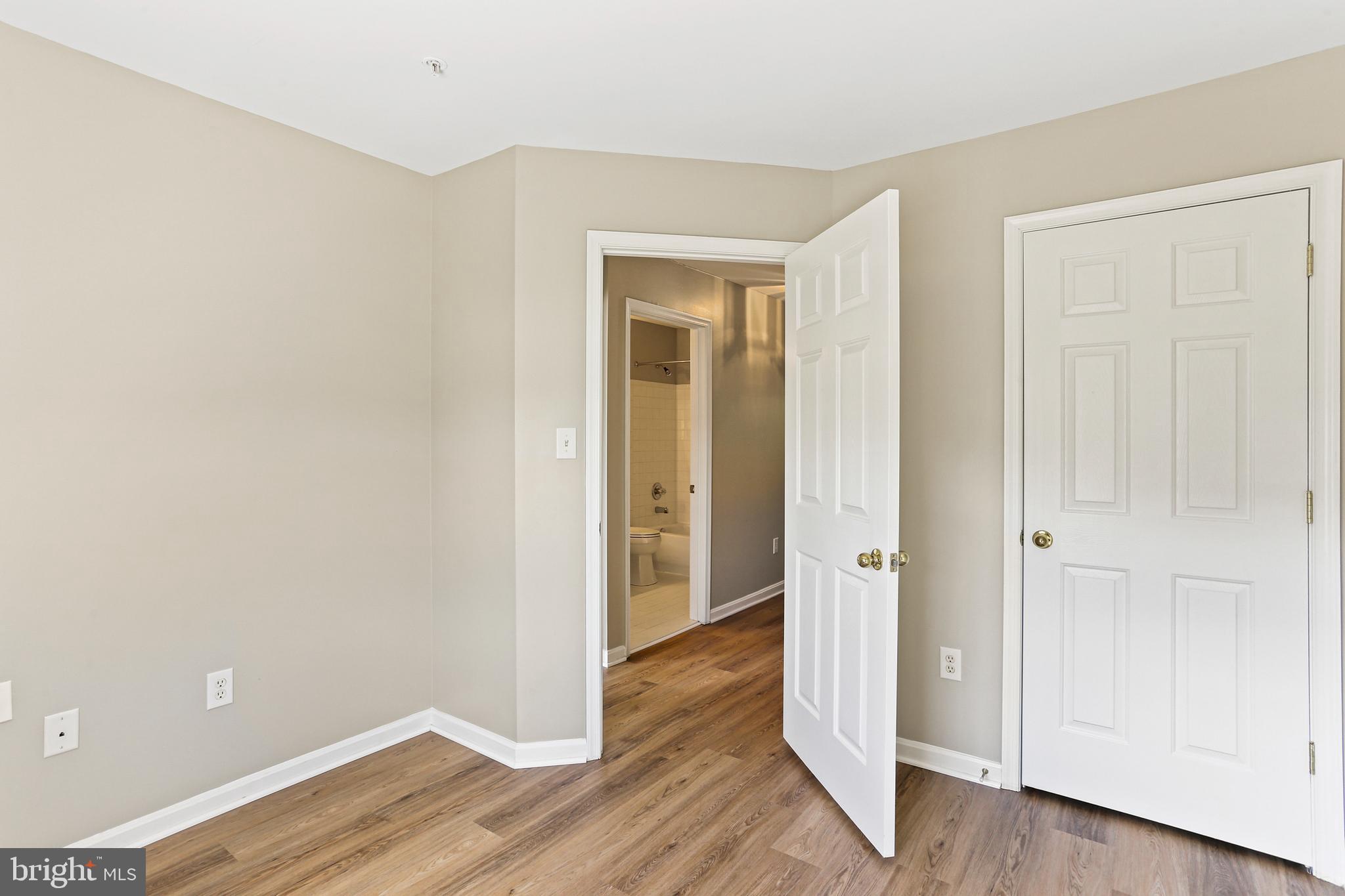 PINEY ORCHARD - Residential Lease