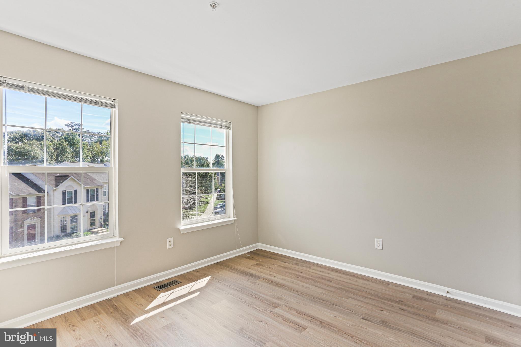 PINEY ORCHARD - Residential Lease