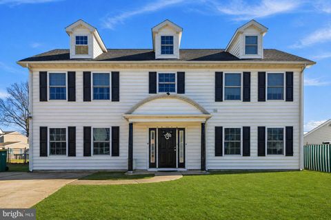 Photo of 32 Rustleaf Lane, LEVITTOWN, PA 19055 (MLS # PABU2119802)