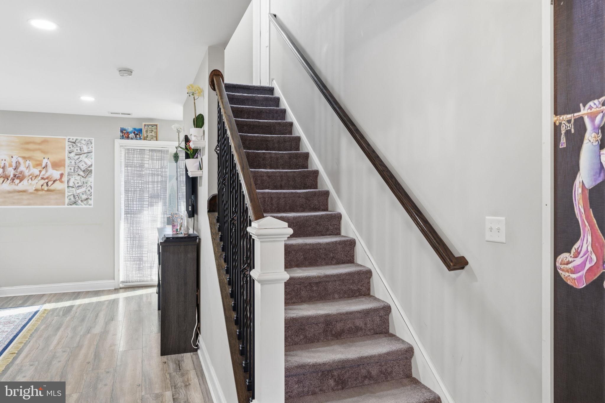 RED CEDAR HILL - Residential