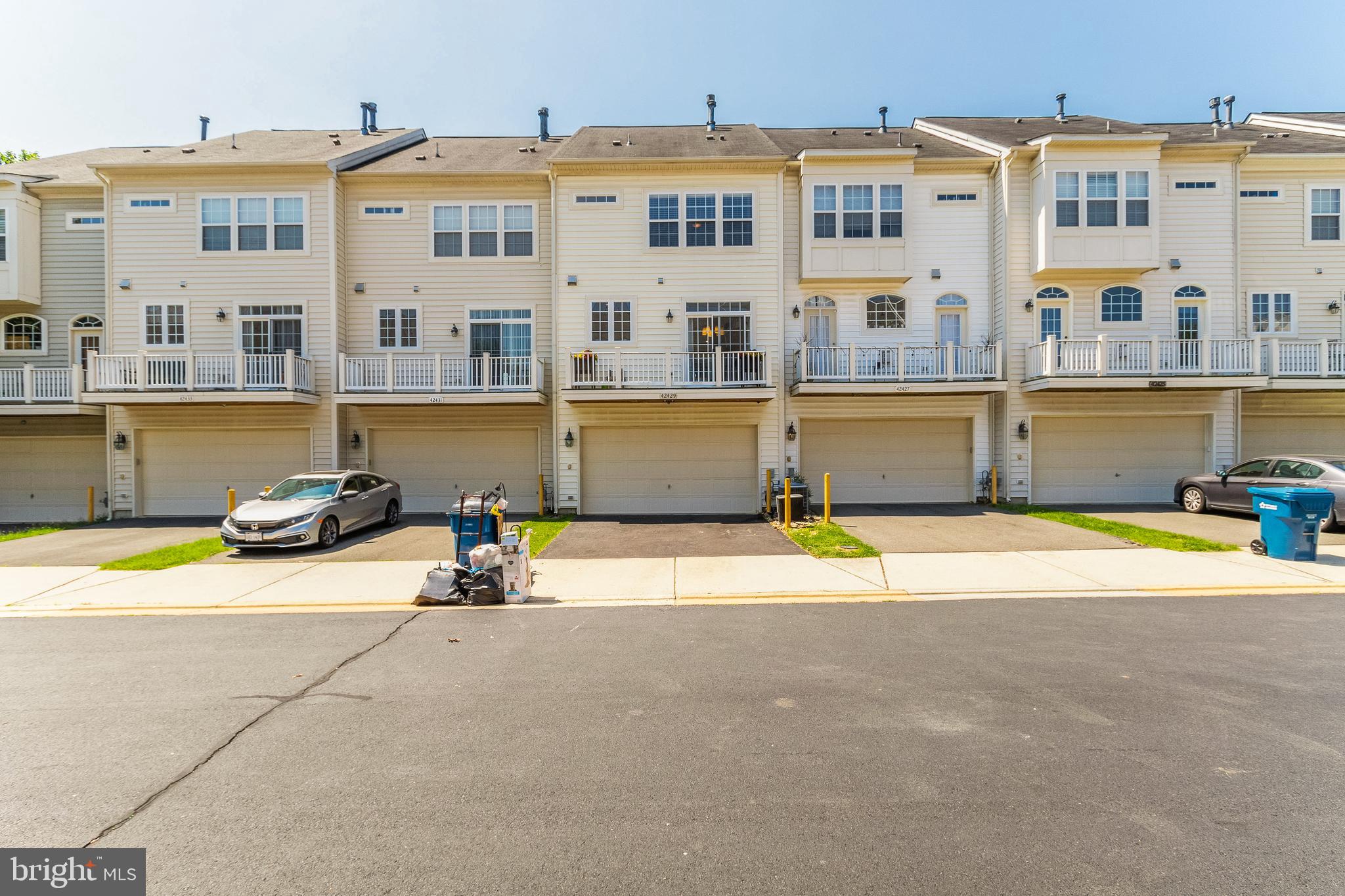 BRAMBLETON - Residential