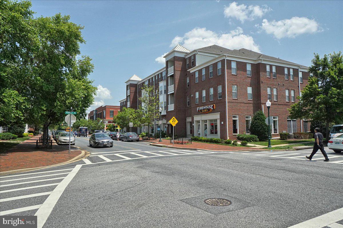 ASHMORE AT GERMANOWN COMMUNITY - Residential