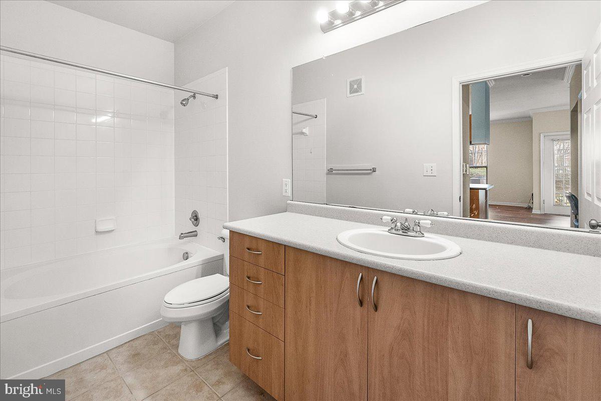 ASHMORE AT GERMANOWN COMMUNITY - Residential