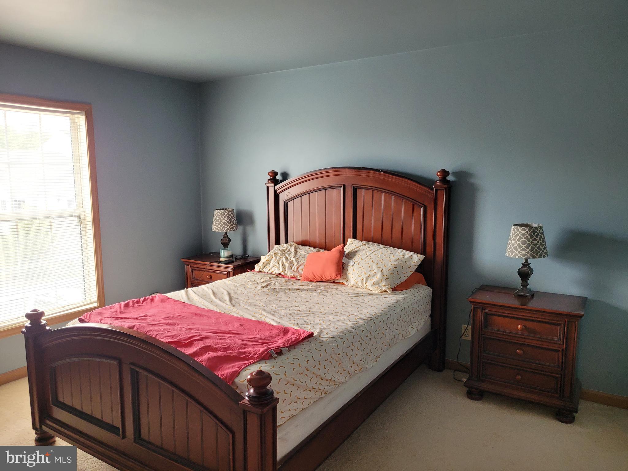 LAUREL HILLS NORTH - Residential