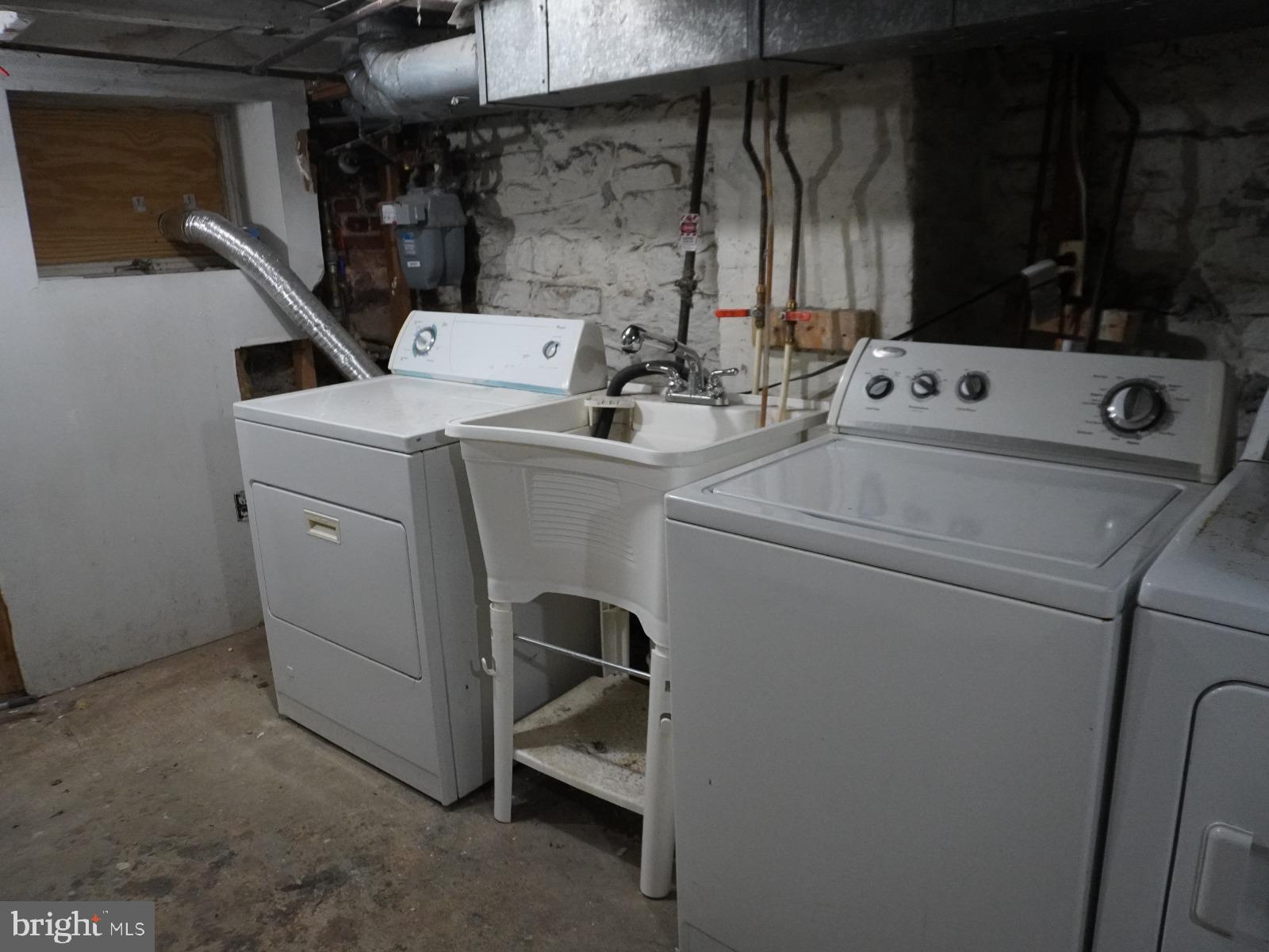 FEDERAL HILL HISTORIC DISTRICT - Residential Lease