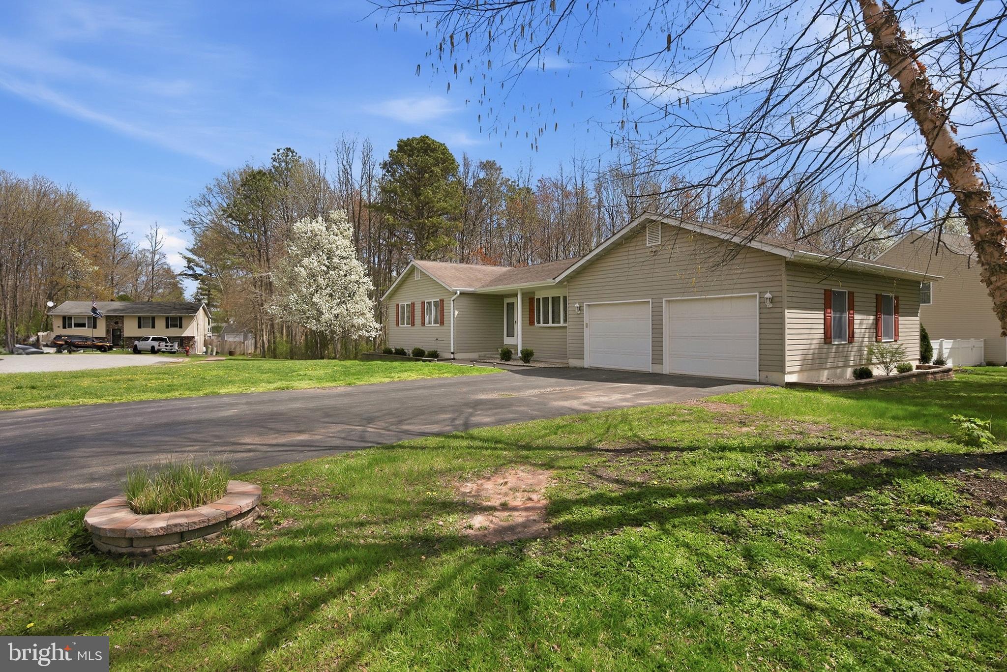 TRINITY WOODS - Residential