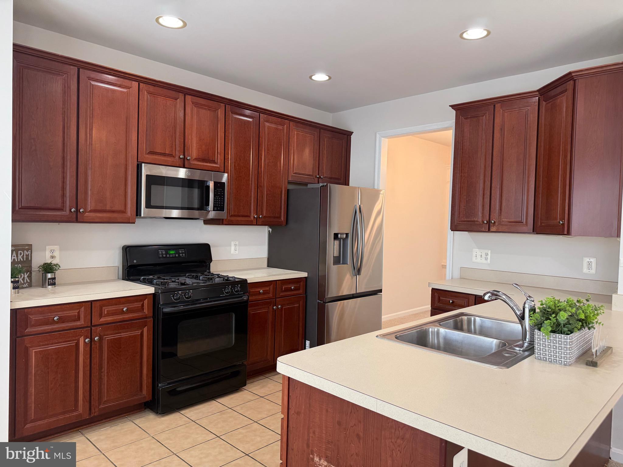 FAIRCREST - Residential Lease