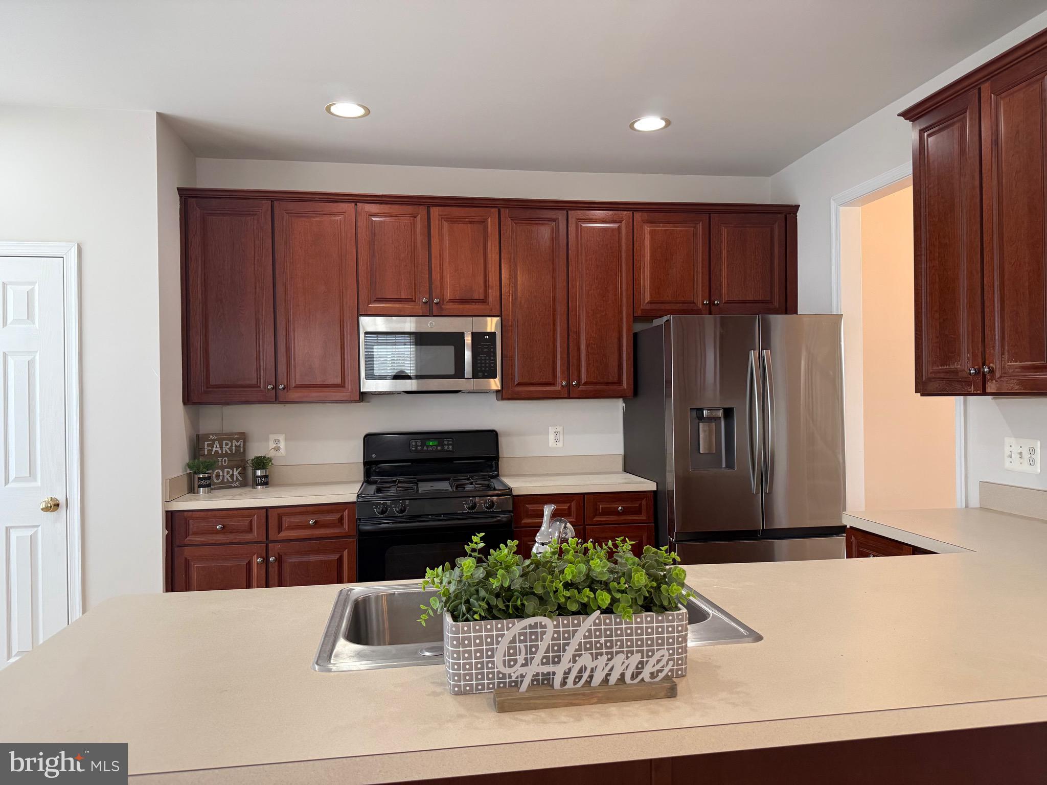 FAIRCREST - Residential Lease