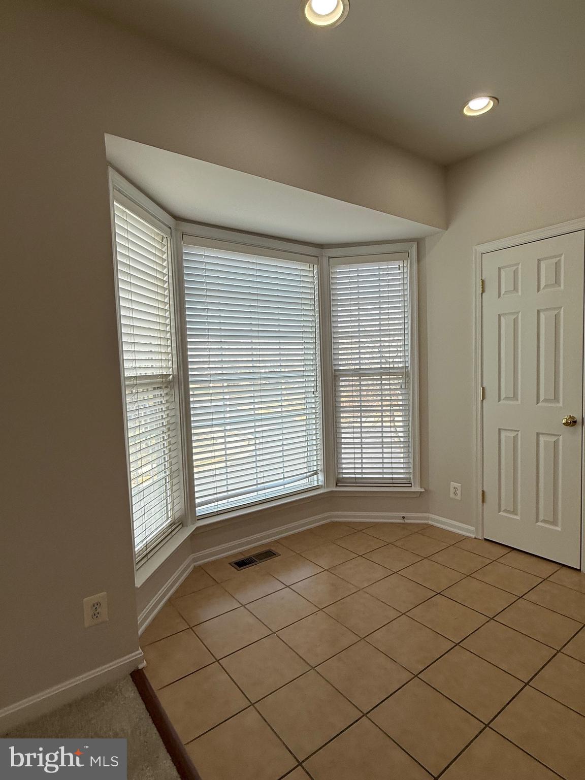 FAIRCREST - Residential Lease