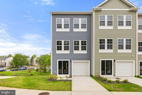 101 SAGE CREEK COURT MANASSAS VA 20111