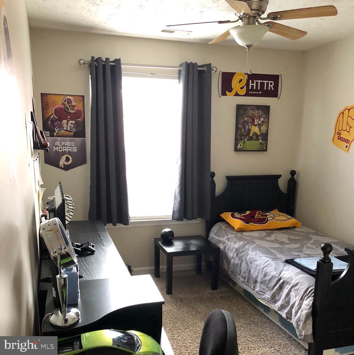 CONSTANT FRIENDSHIP - Residential