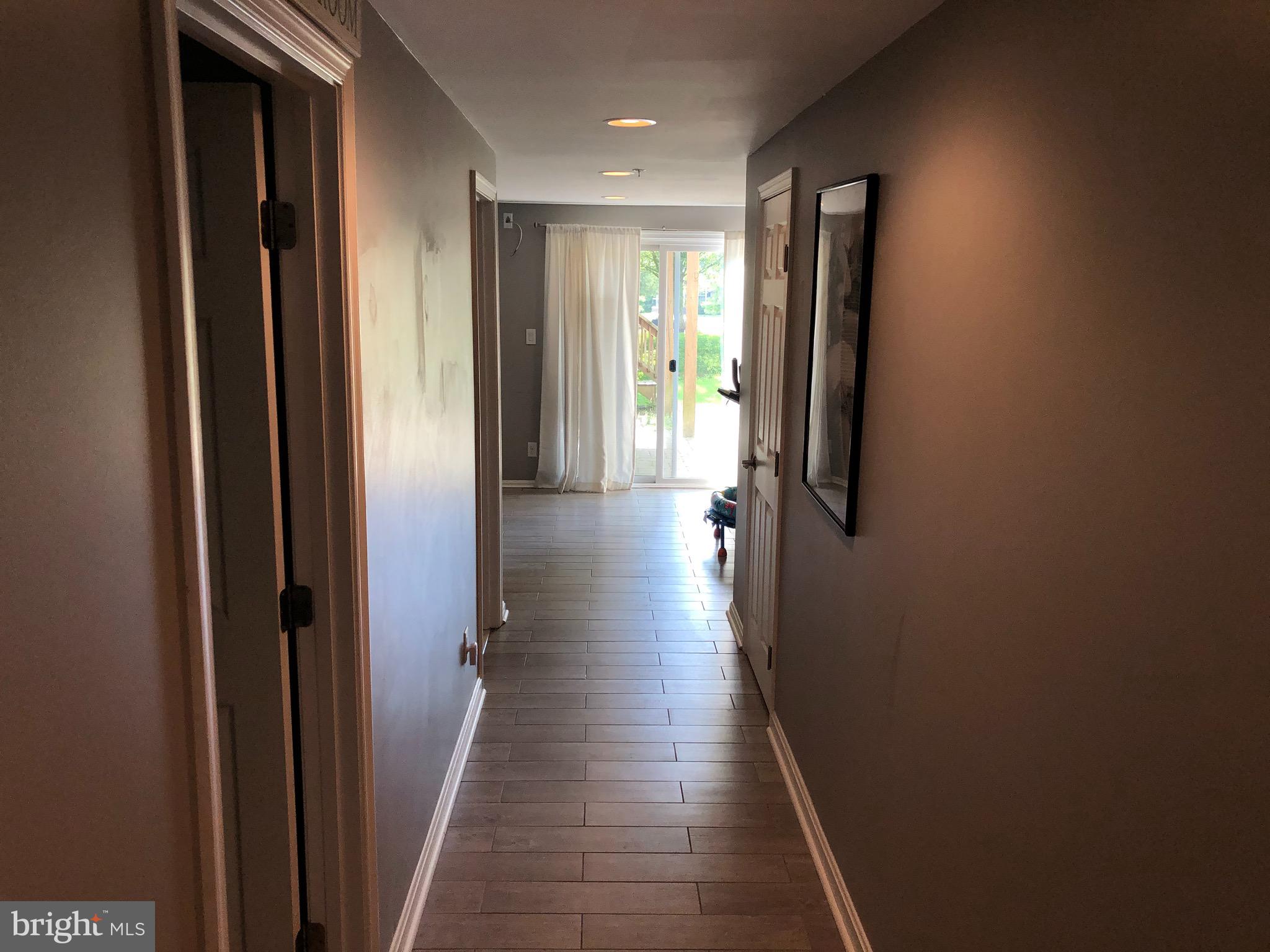 CONSTANT FRIENDSHIP - Residential