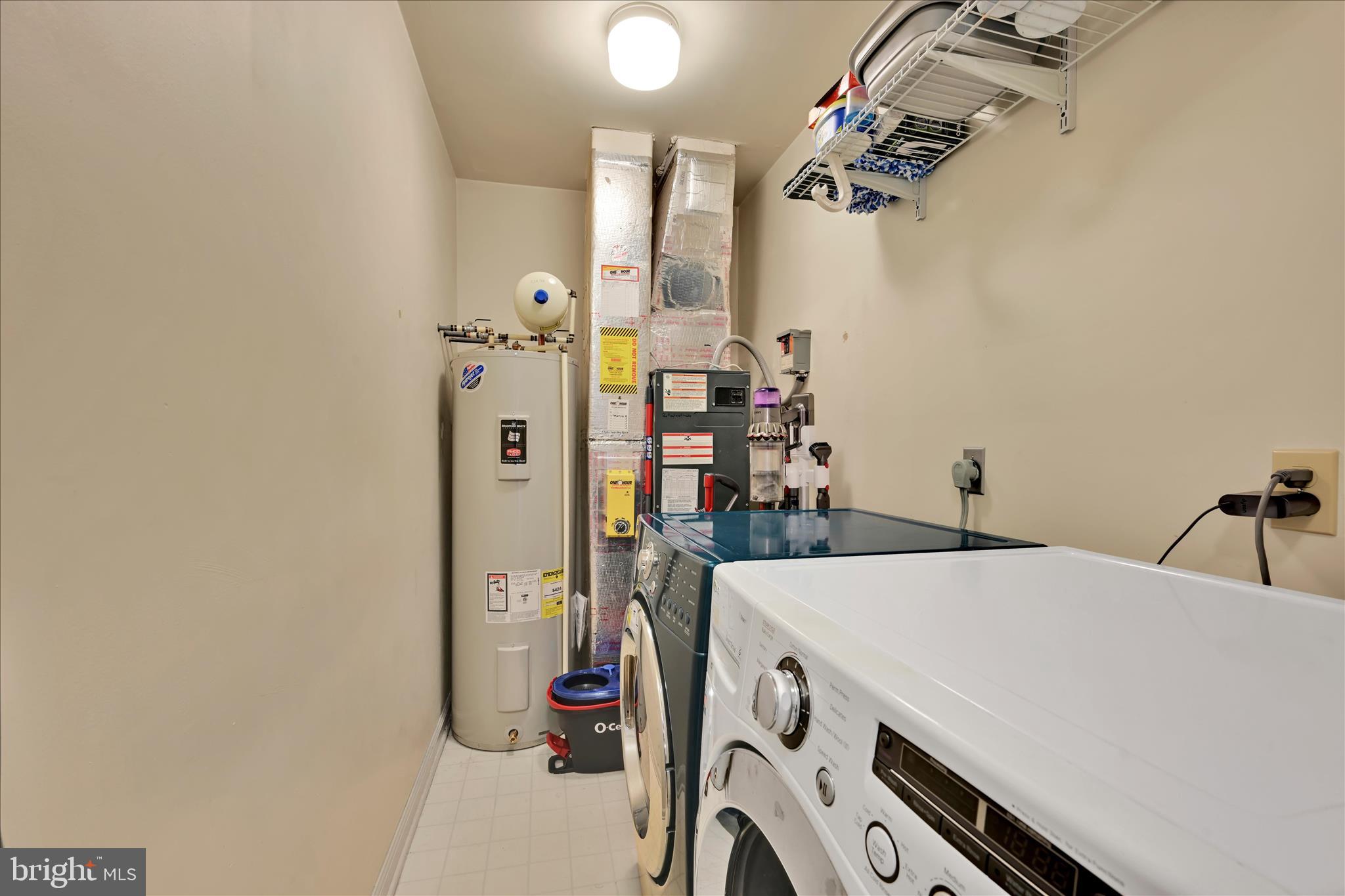 THE OAKS - Residential