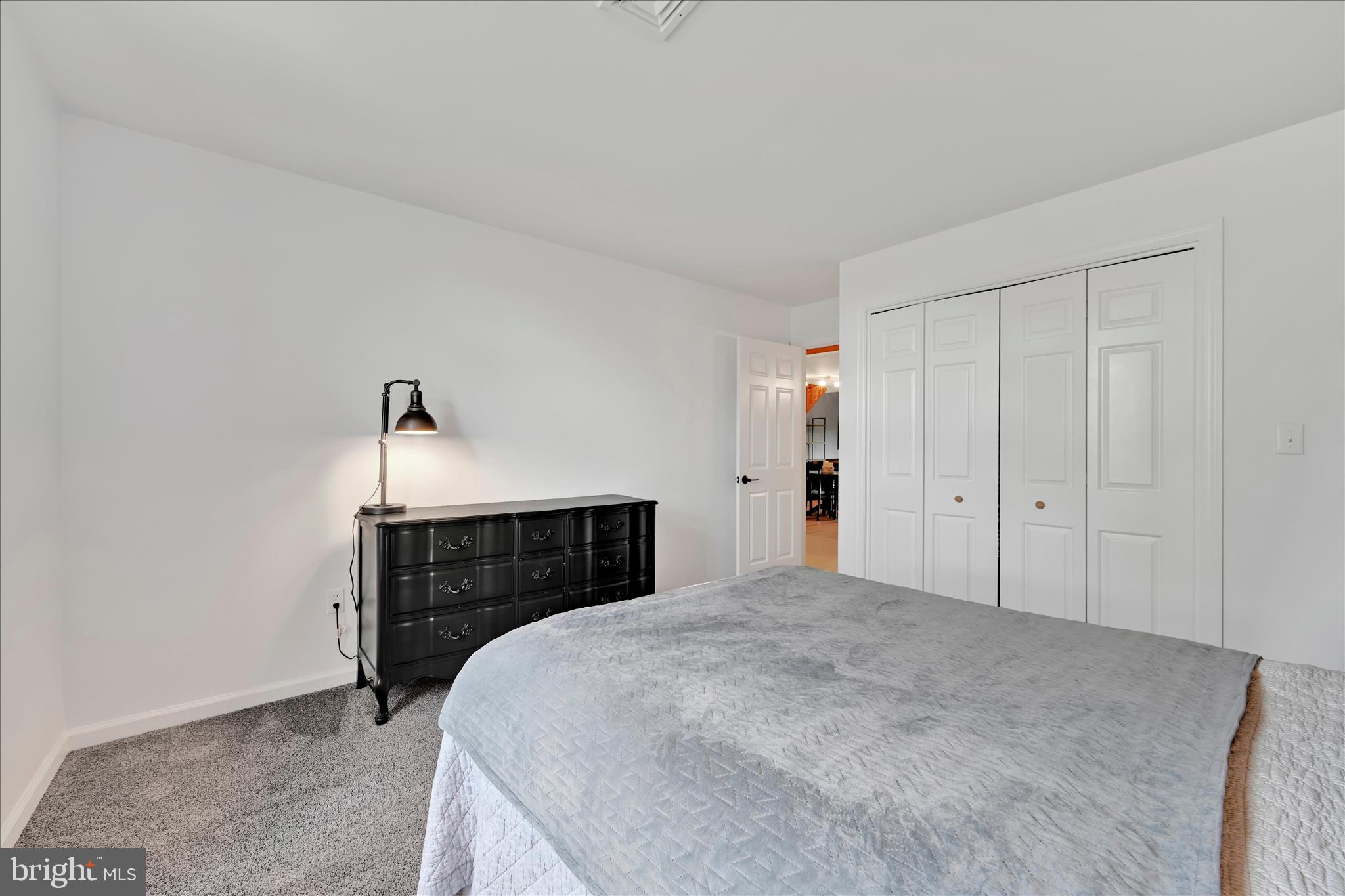 THE OAKS - Residential