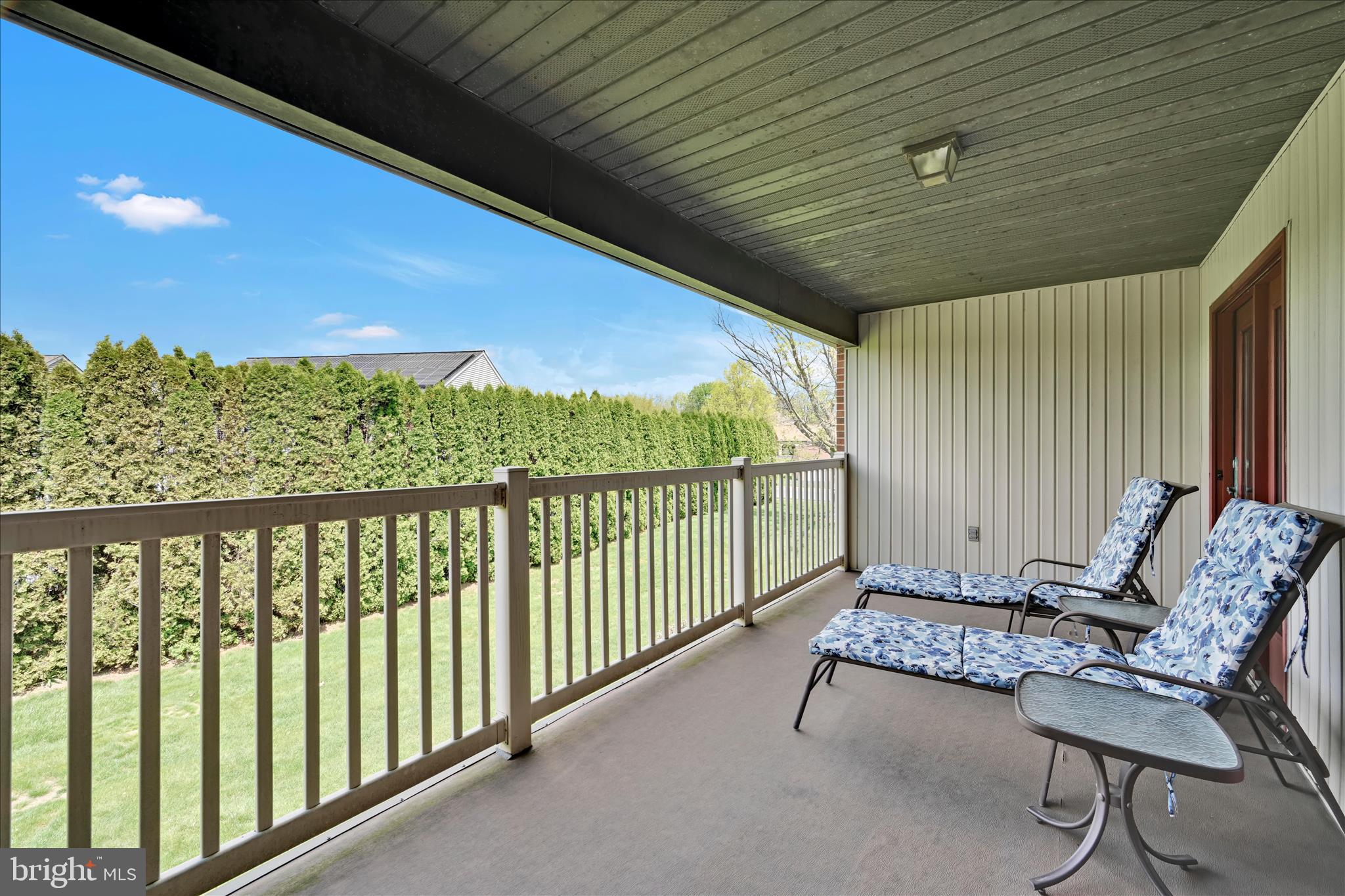 THE OAKS - Residential