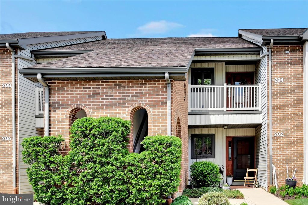 Photo of 204 Black Oak Drive, LANCASTER, PA 17602 (MLS # PALA2086536)