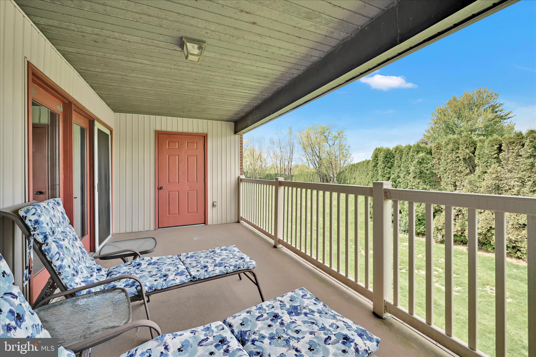 THE OAKS - Residential