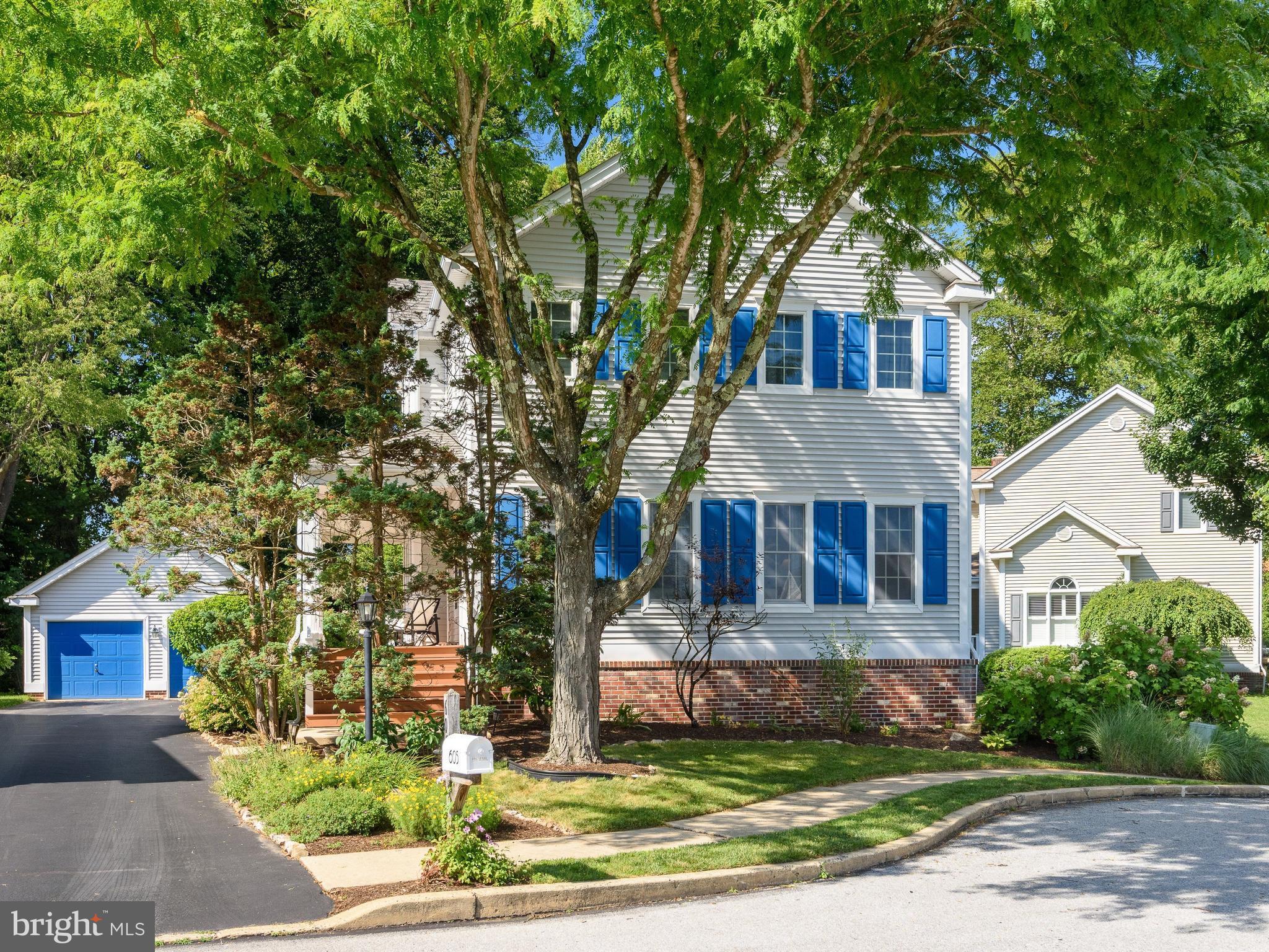 605 HUNTINGTON DRIVE