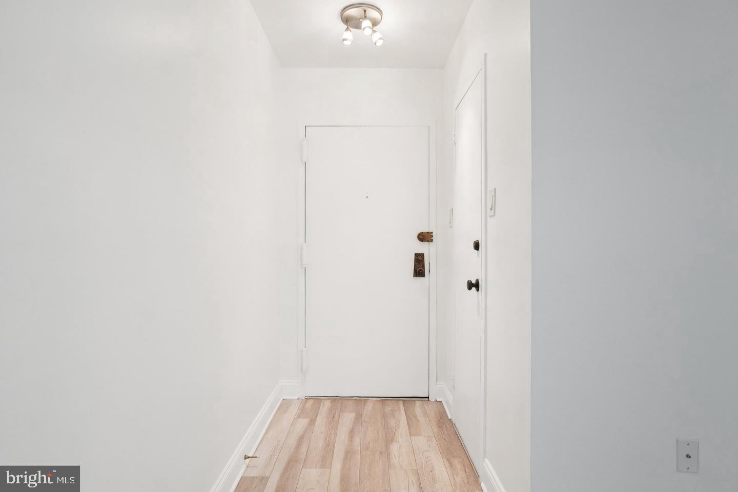 2059 HUNTINGTON AVENUE 111