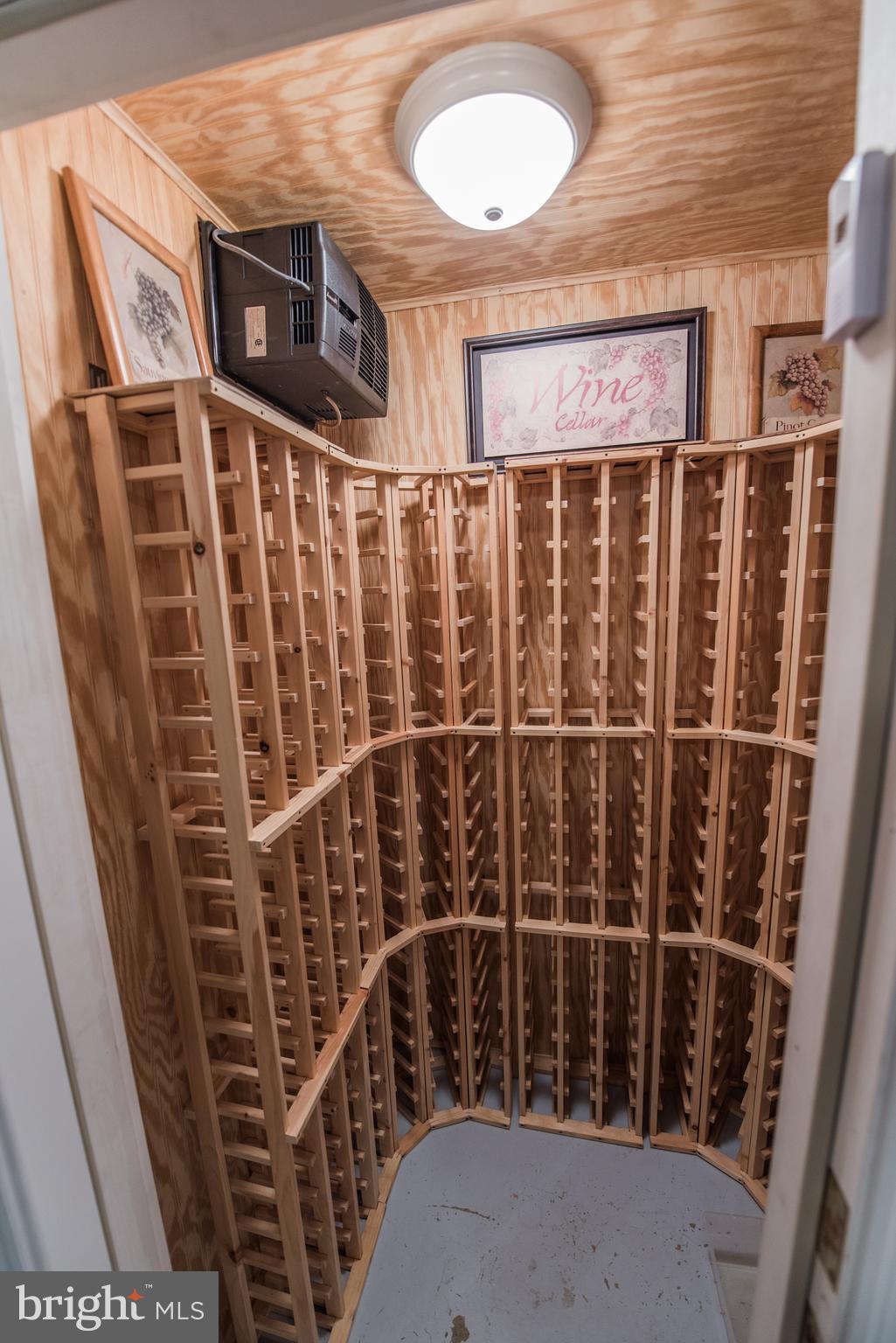 VANCLEVESVILLE - Residential