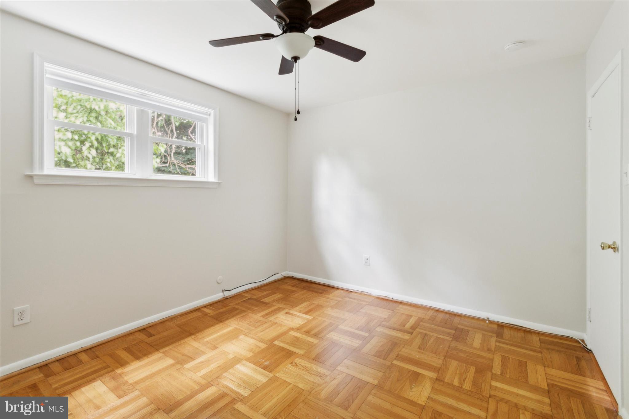 ROXBOROUGH - Residential Lease