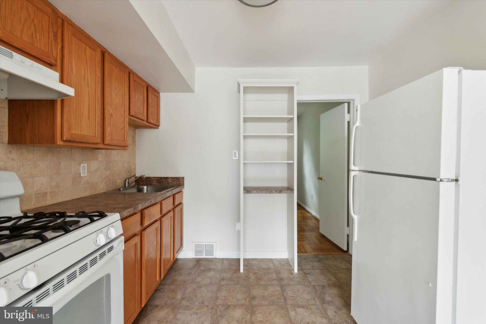 ROXBOROUGH - Residential Lease