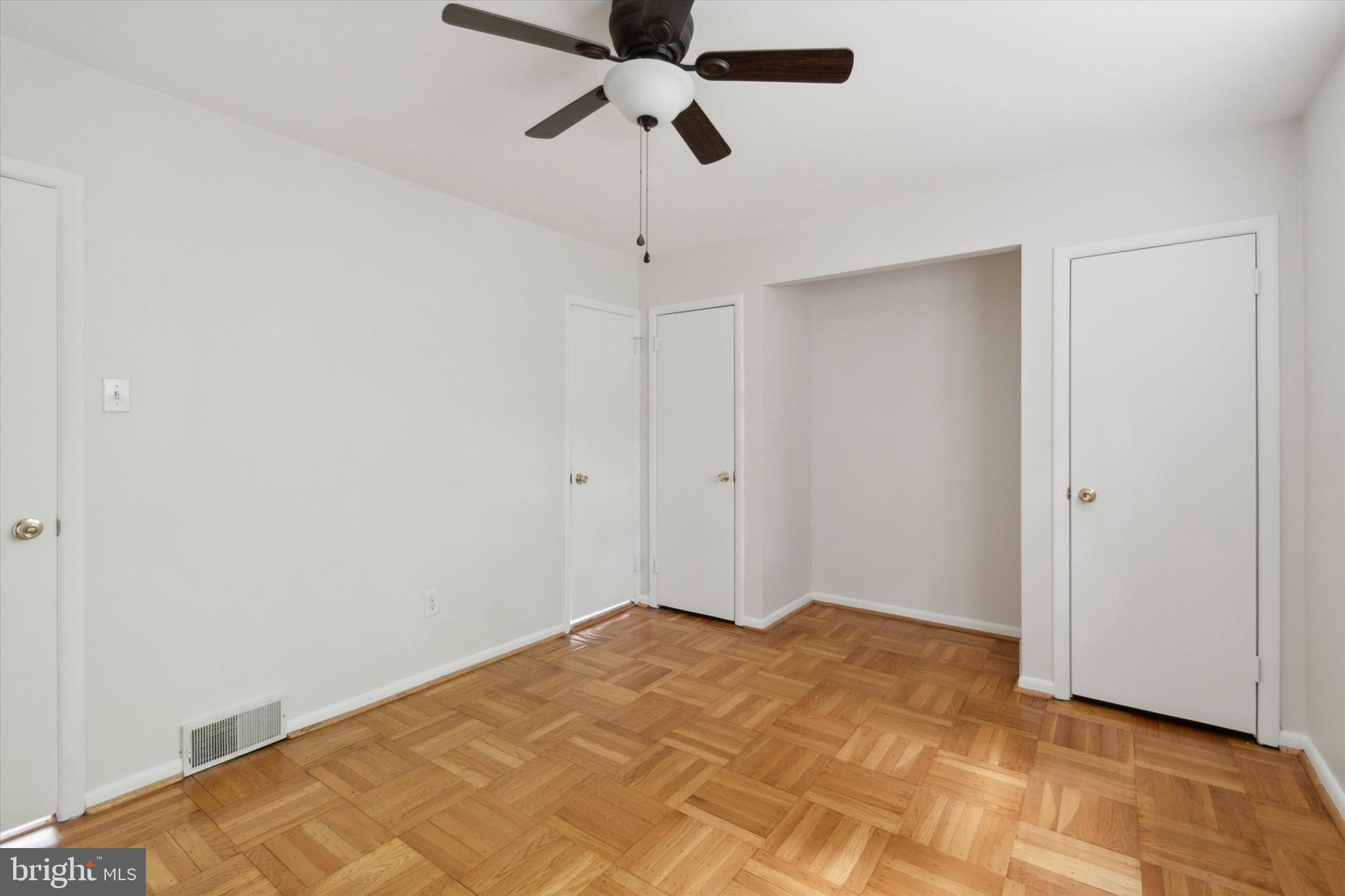 ROXBOROUGH - Residential Lease