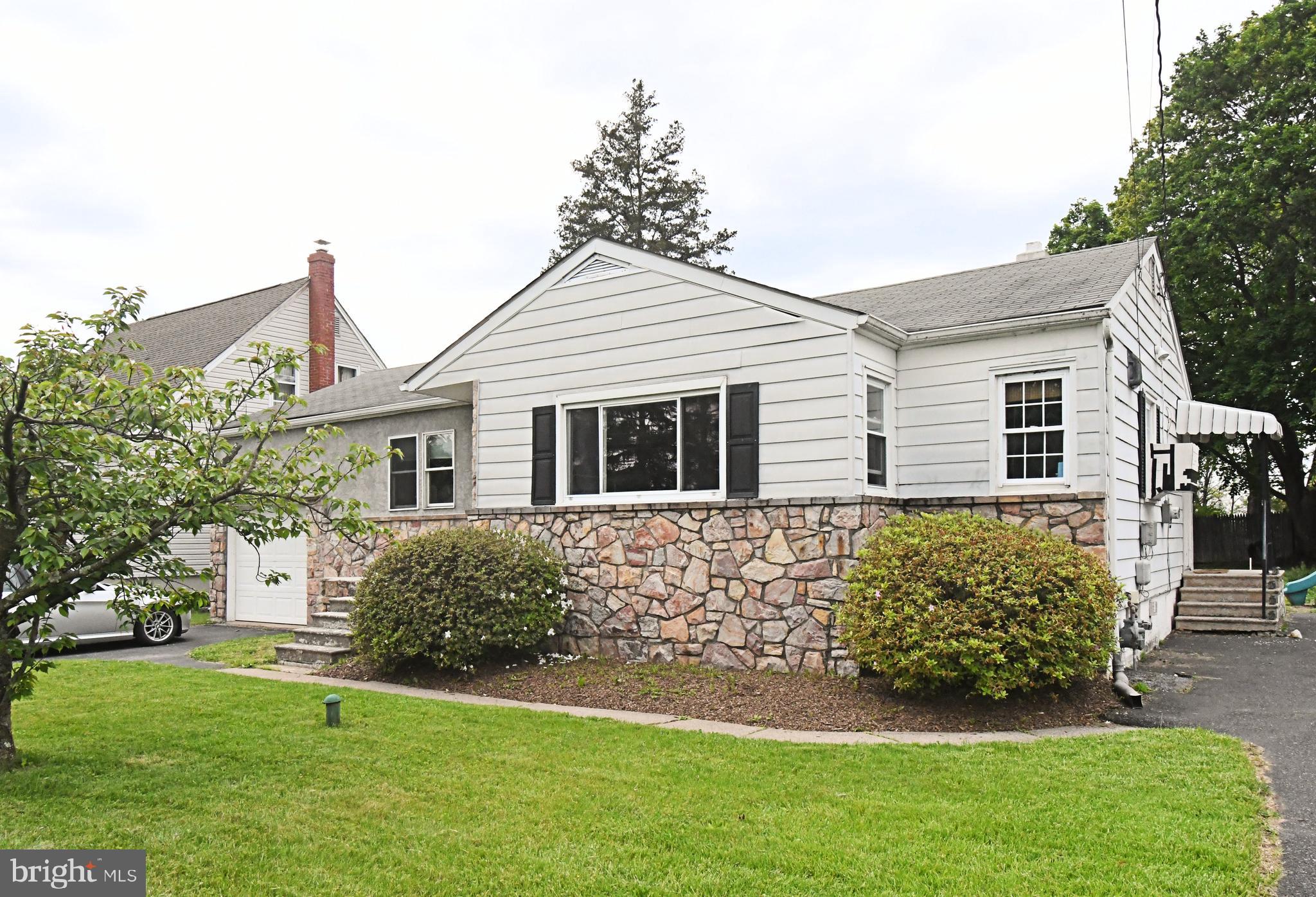 SWEETBRIAR - Residential