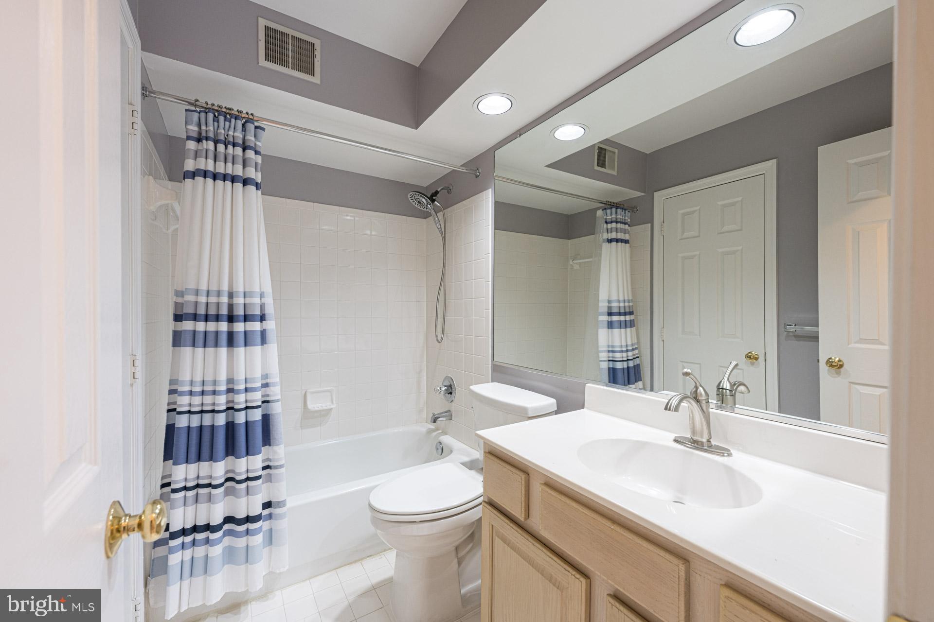 BALDWIN GROVE - Residential