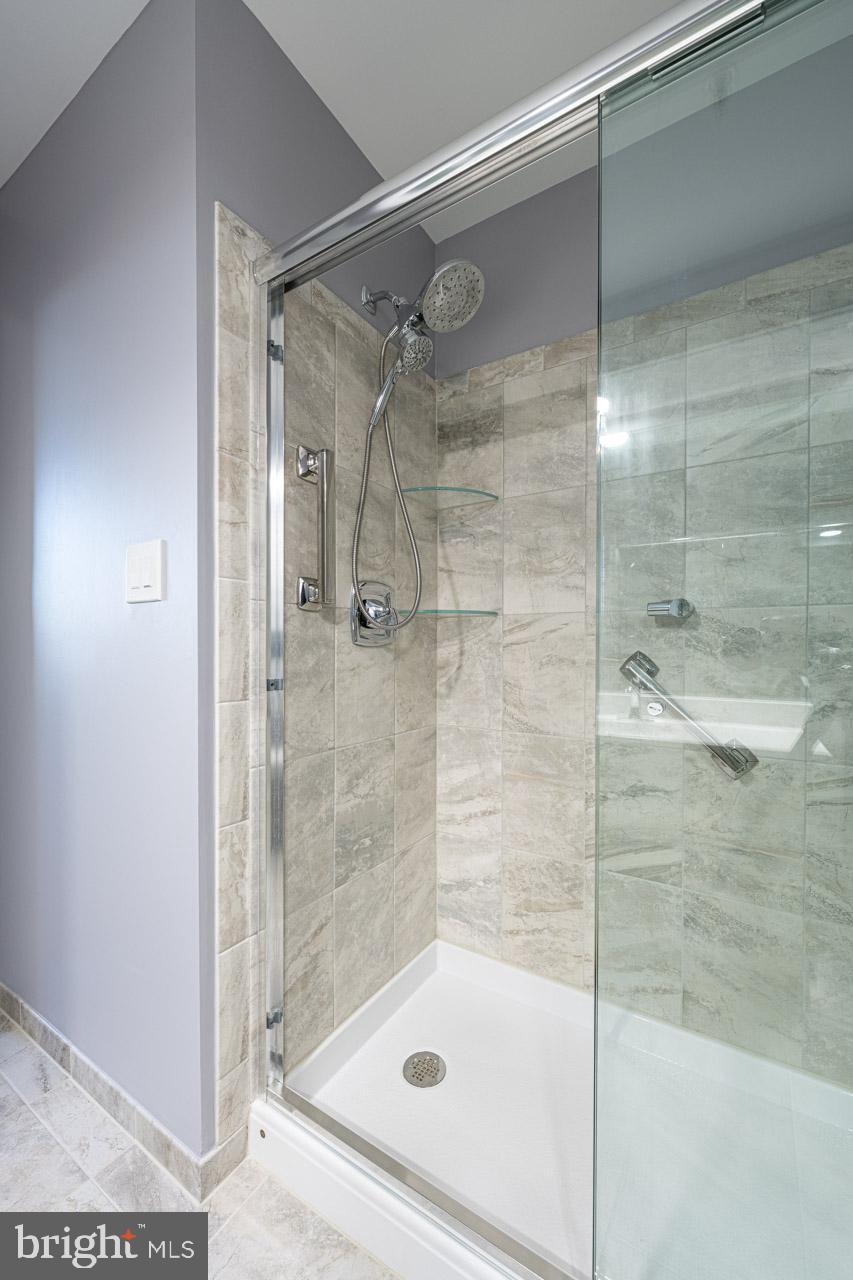 BALDWIN GROVE - Residential