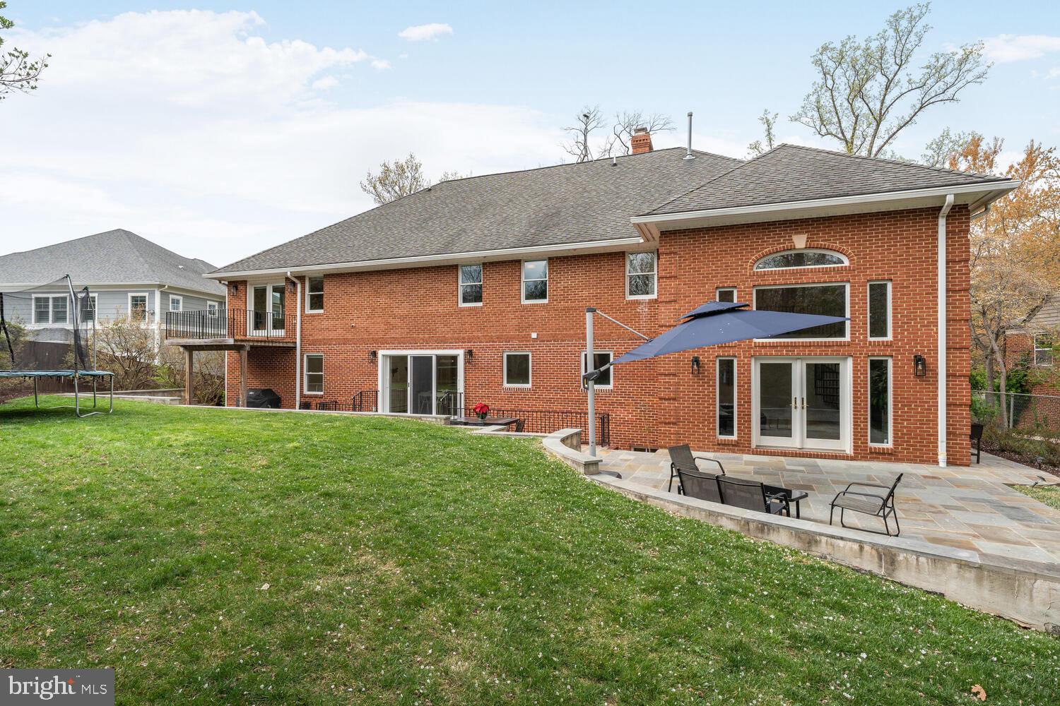 COUNTRY CLUB HILLS - Residential