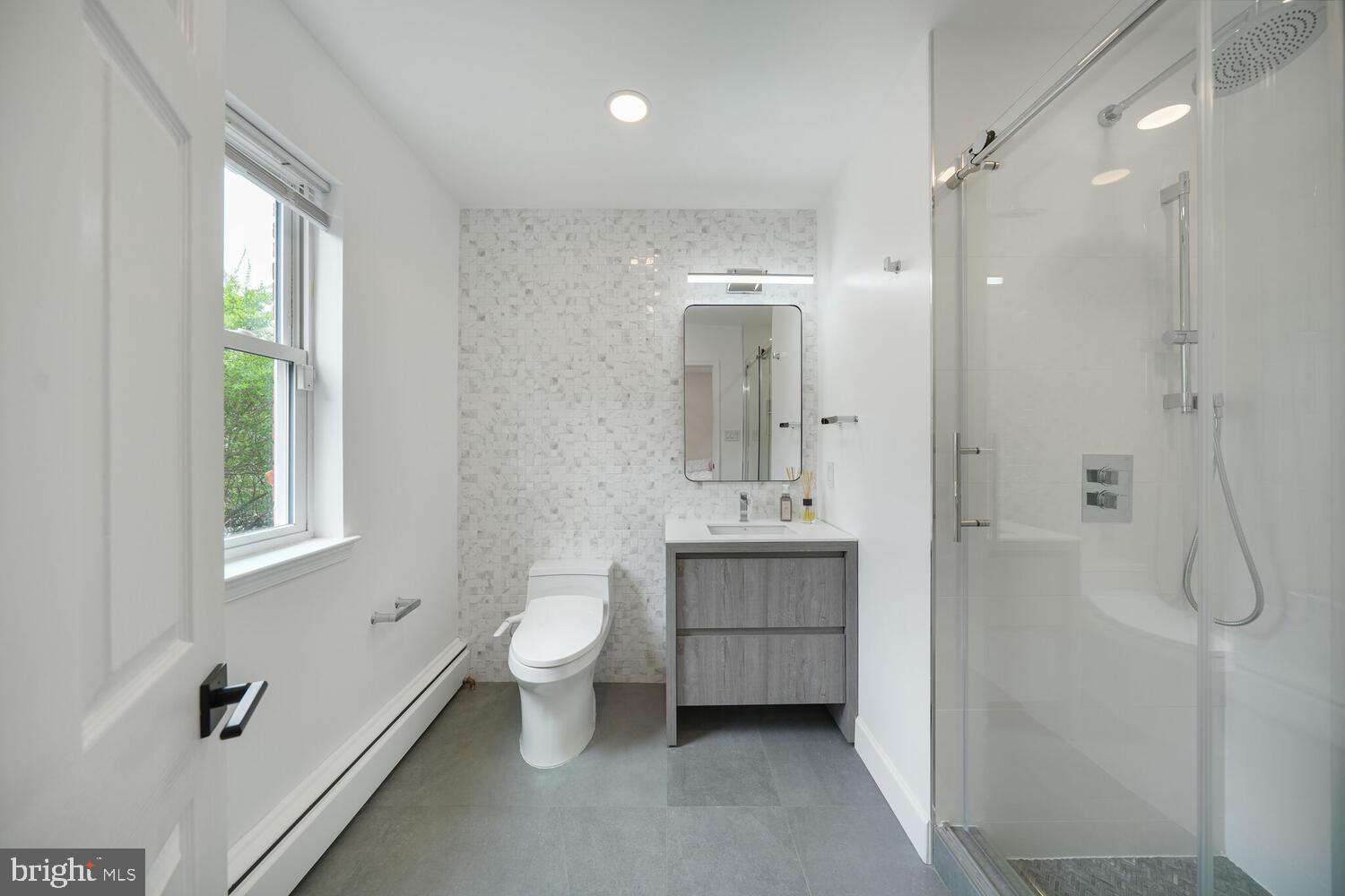 COUNTRY CLUB HILLS - Residential