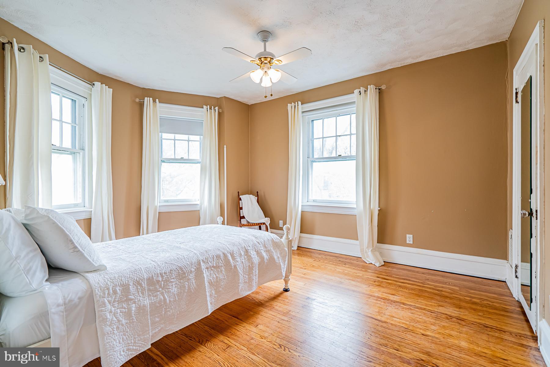JENKINTOWN - Residential