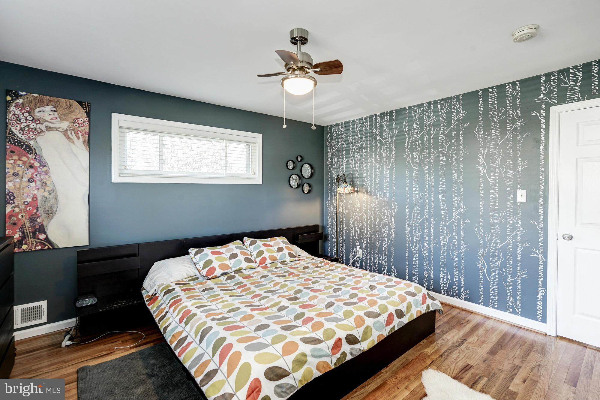 LYNBROOK - Residential