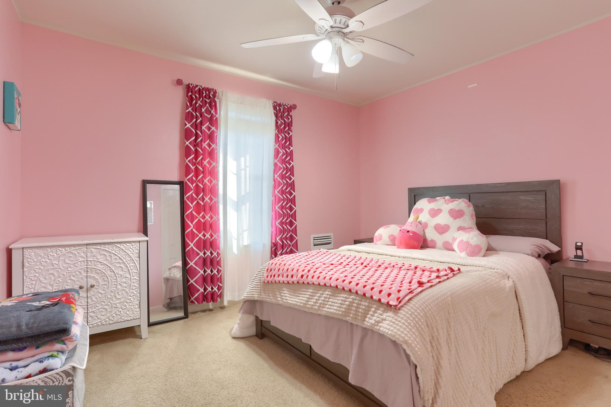 NARROW'S GLEN - Residential