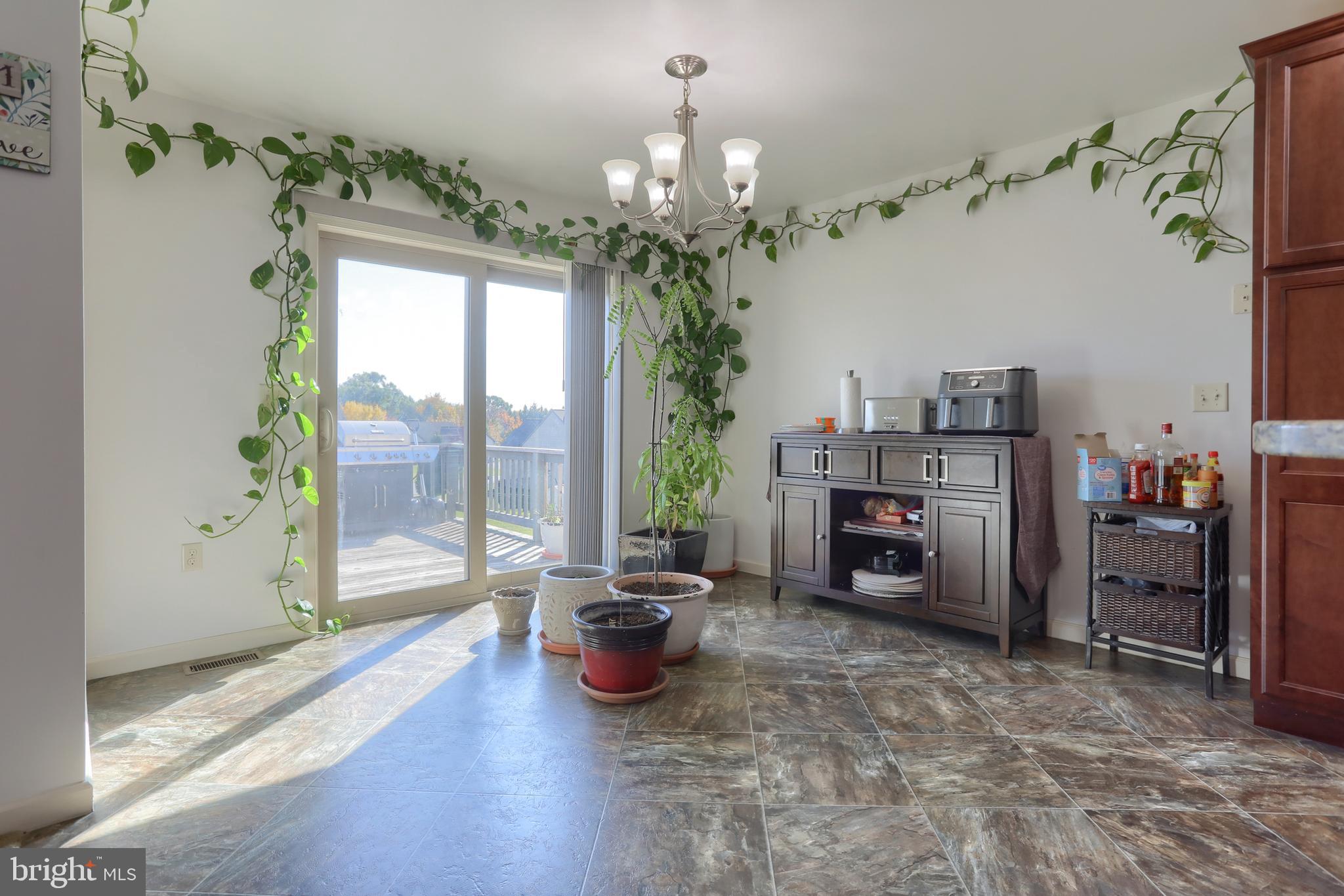 NARROW'S GLEN - Residential