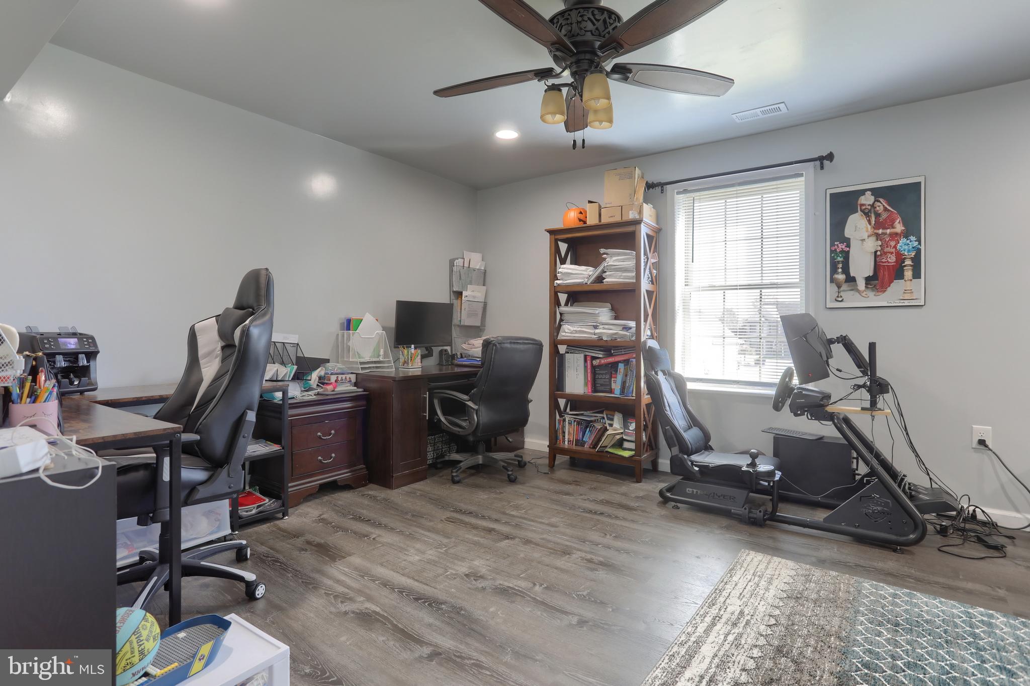 NARROW'S GLEN - Residential