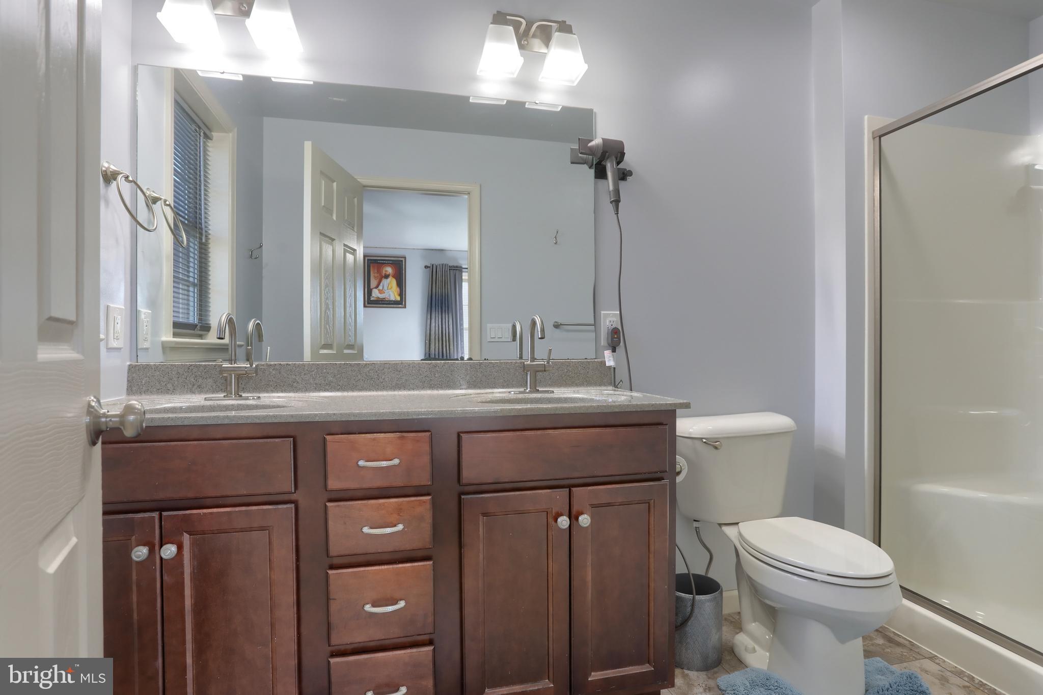 NARROW'S GLEN - Residential