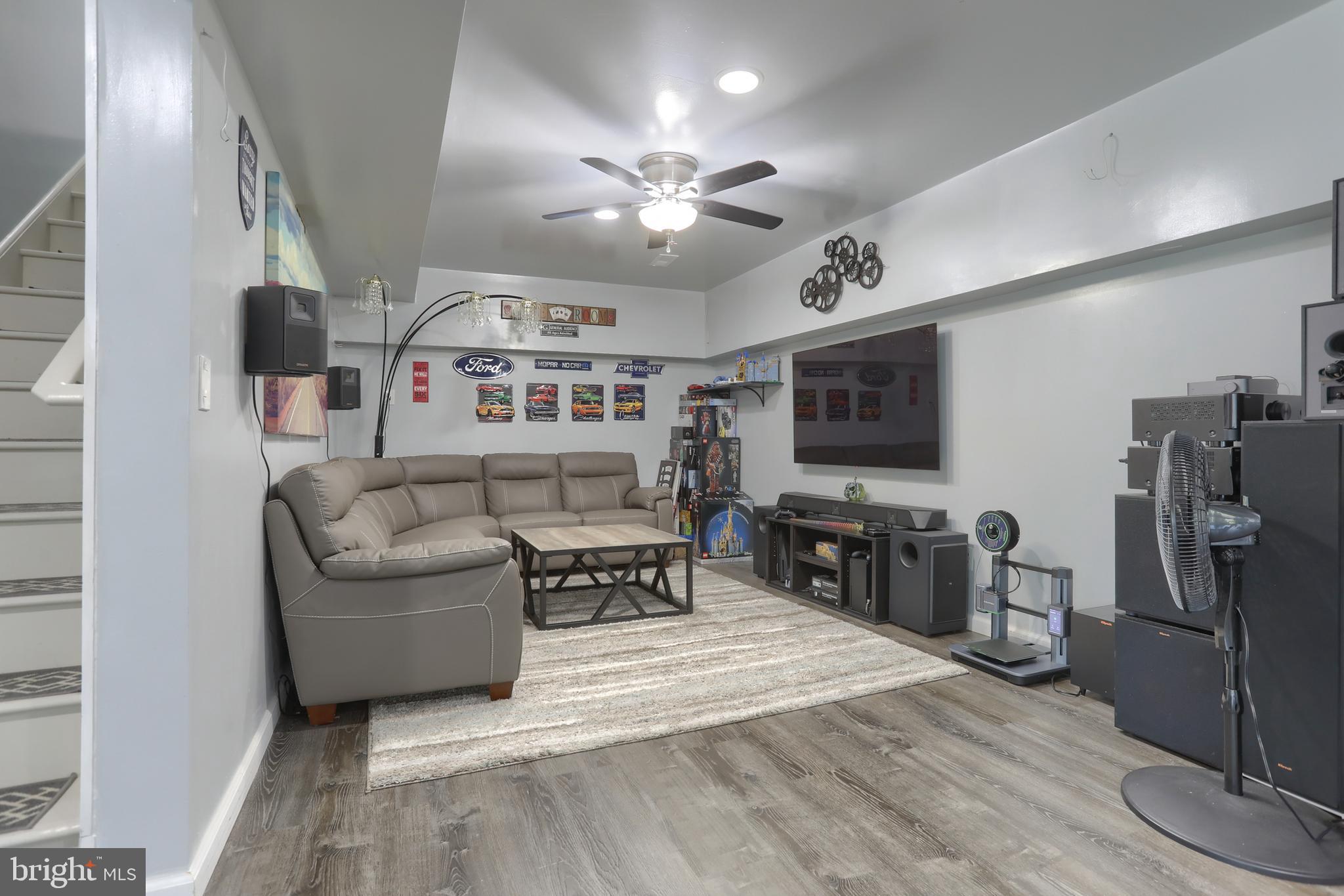 NARROW'S GLEN - Residential