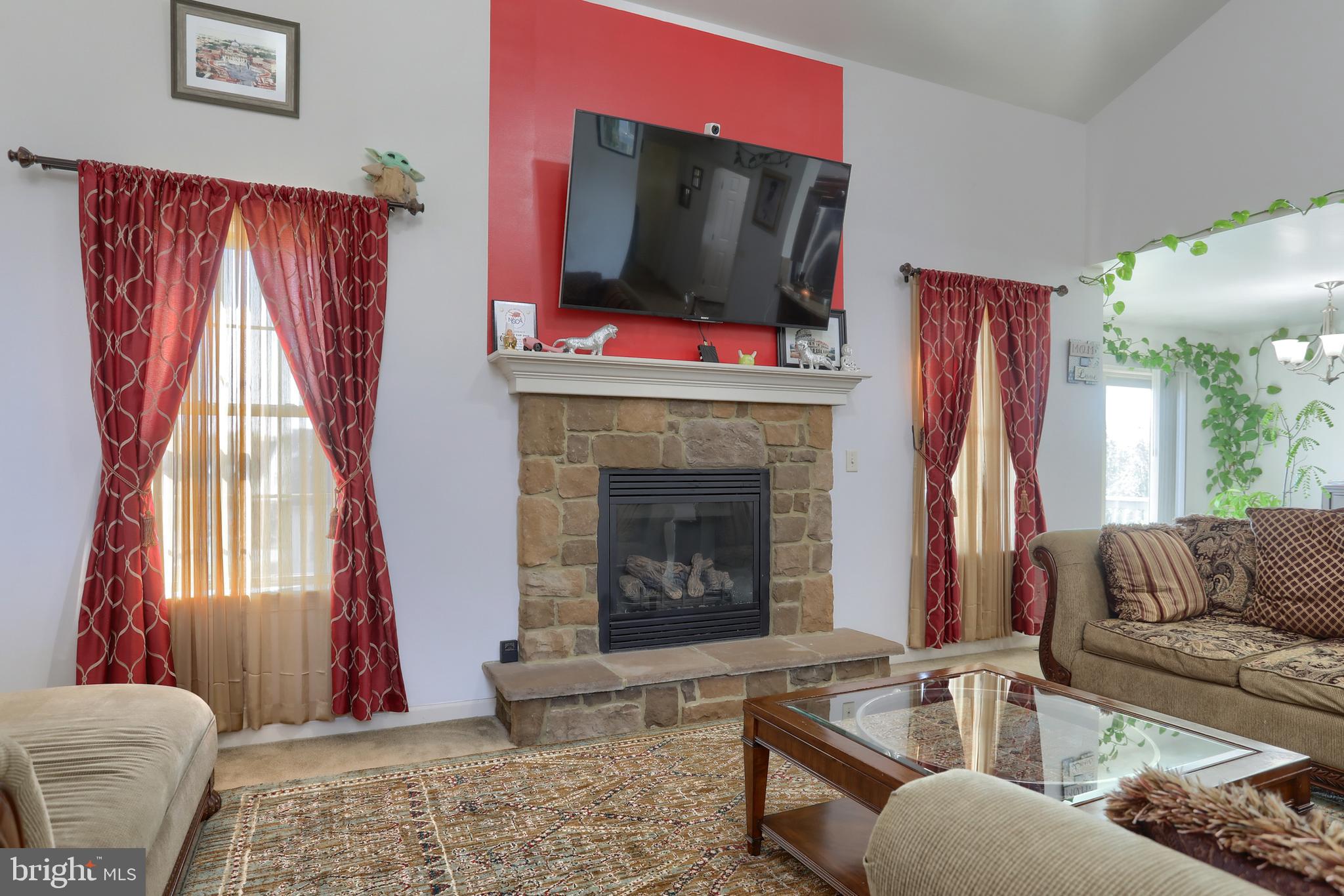 NARROW'S GLEN - Residential