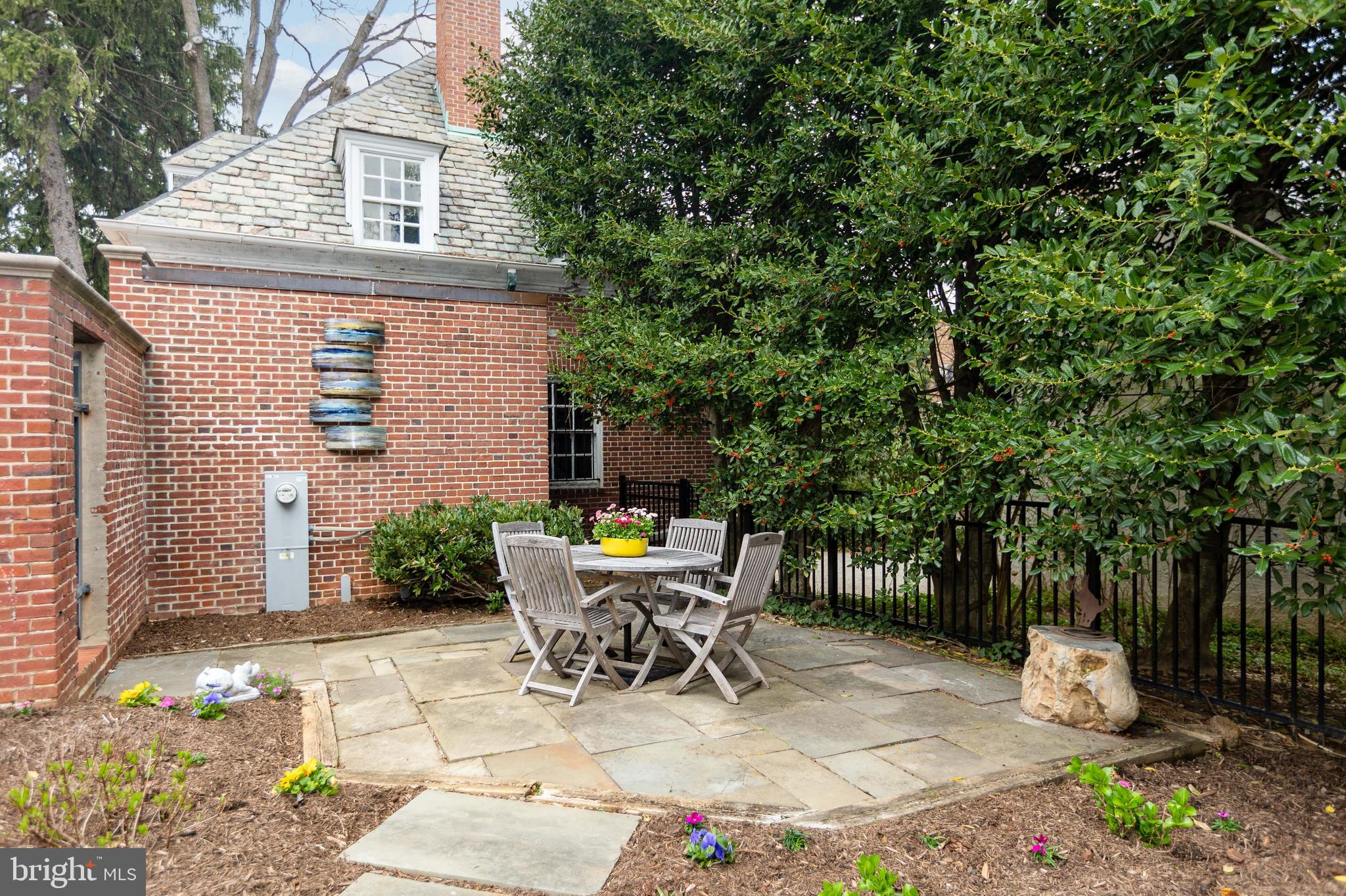 GUILFORD - Residential